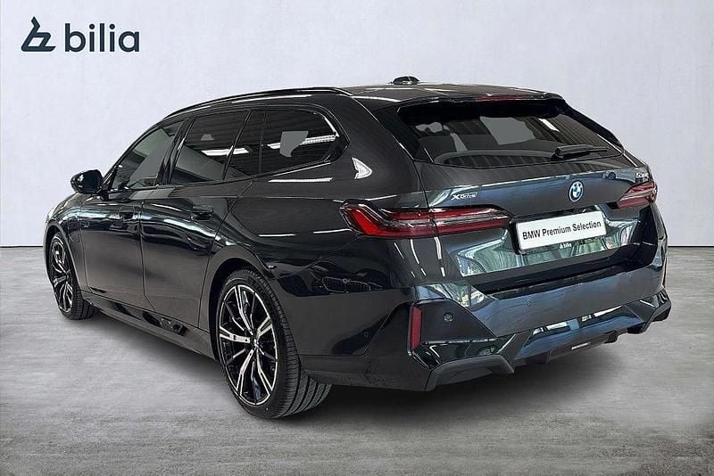 Begagnad BMW 530e M Sport 190 HK (139 kW) 2026 Grå Kombi