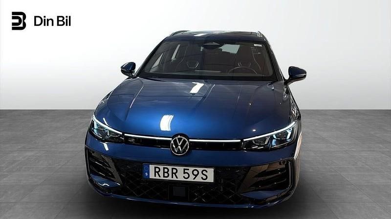 Begagnad VW Passat Edition 177 HK (130 kW) 2024 Blå Kombi