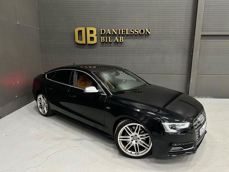 Svart Begagnad 2013 Audi S5 Sportback Comfort Halvkombi | 204 800 kr (Bra pris) - Bild 1/4