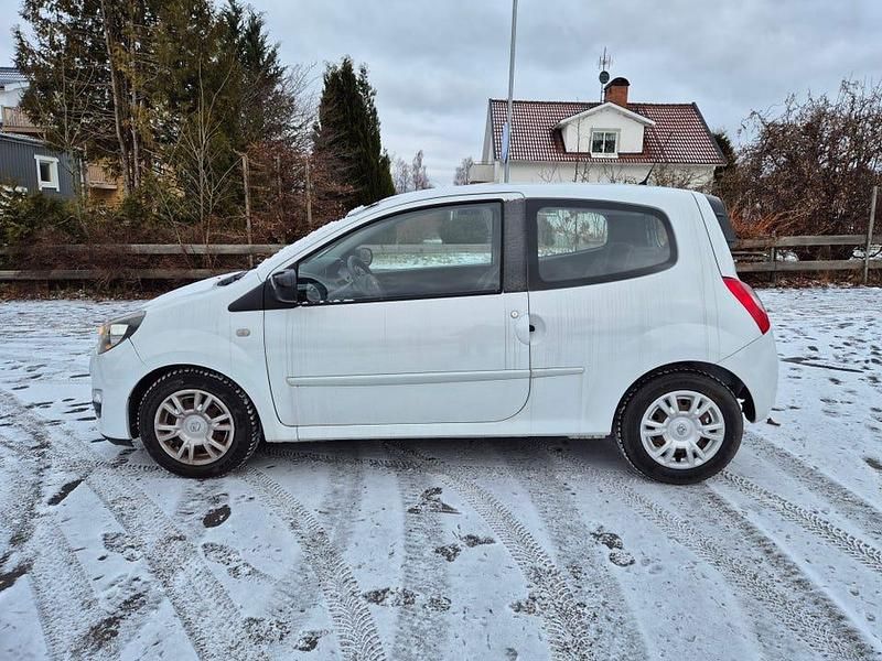 Begagnad Renault Twingo 75 HK (55 kW) 2014 Halvkombi