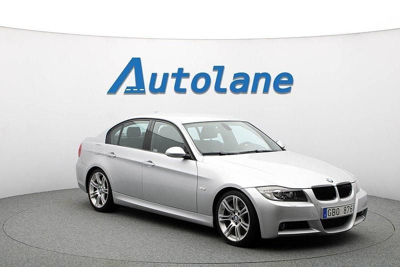 Ljusgrå Begagnad 2007 BMW 335 M Sport Sedan | 199 900 kr - Bild 1/3