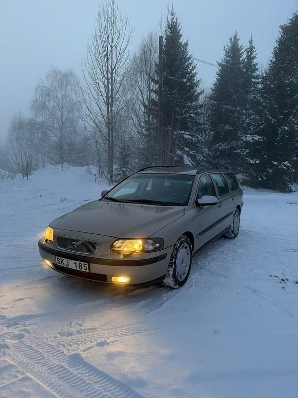 Begagnad Volvo V70 200 HK (147 kW) 2001 Kombi