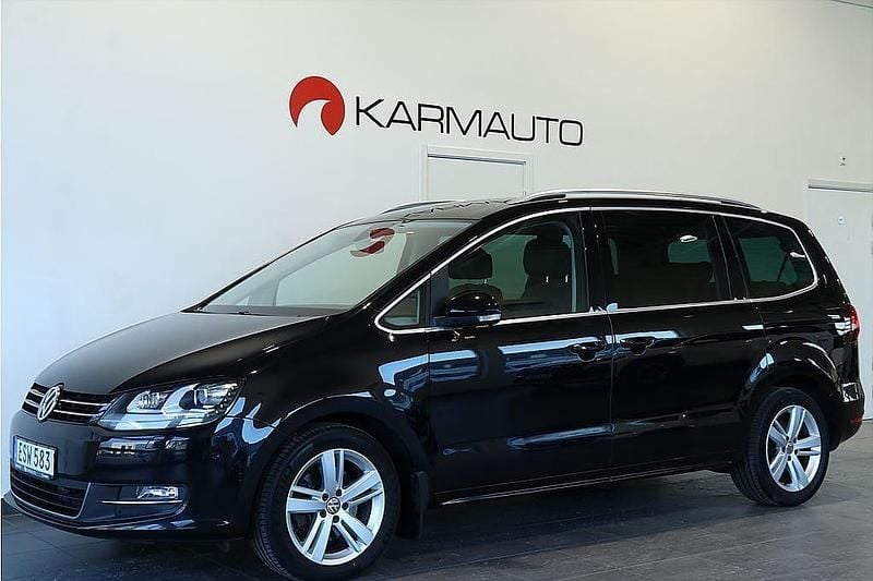 Svart Begagnad 2018 VW Sharan Minibuss | 249 900 kr (Marknadspris) - Bild 1/4