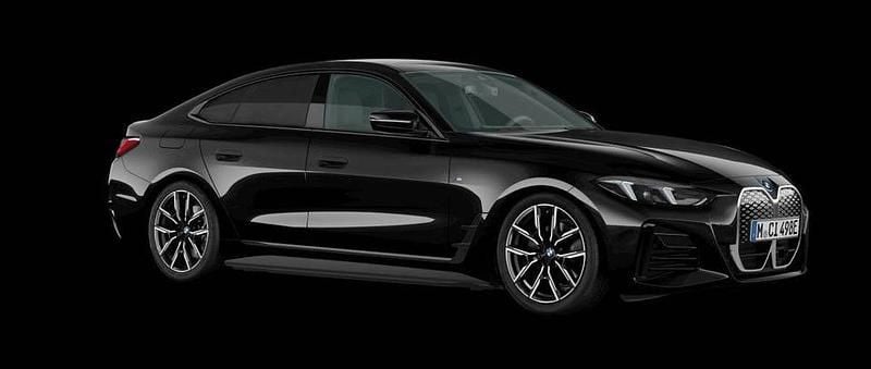 Black sapphire metallic Begagnad 2000 BMW i4 M Sport Sedan | 660 200 kr - Bild 1/4