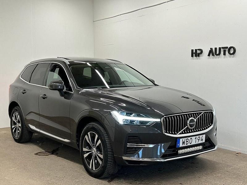 Grå Begagnad 2021 Volvo XC60 SUV | 359 900 kr (Superpris) - Bild 1/4