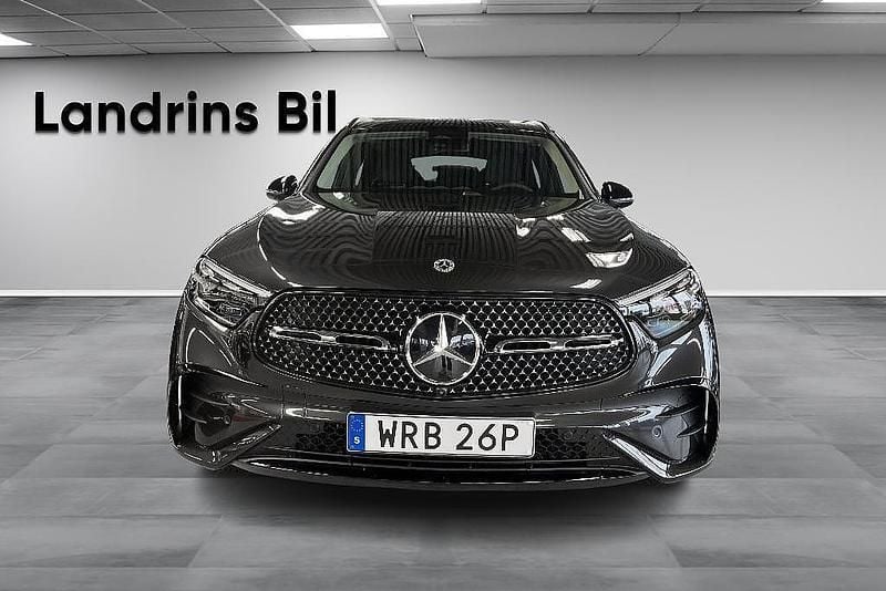Begagnad Mercedes GLC300e 2026 Grå Halvkombi