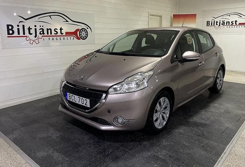 Begagnad Peugeot 208 82 HK (60 kW) 2013 Grå Halvkombi