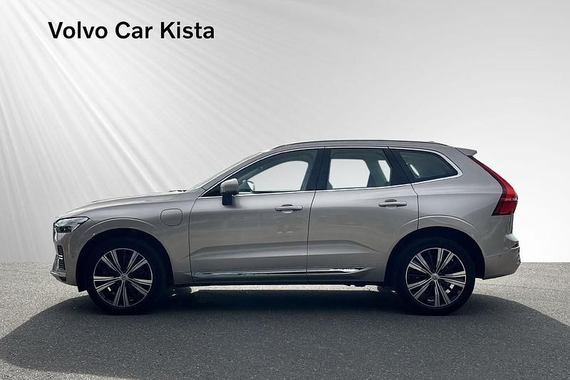 Begagnad Volvo XC60 Plus 462 HK (339 kW) 2023 Grå SUV
