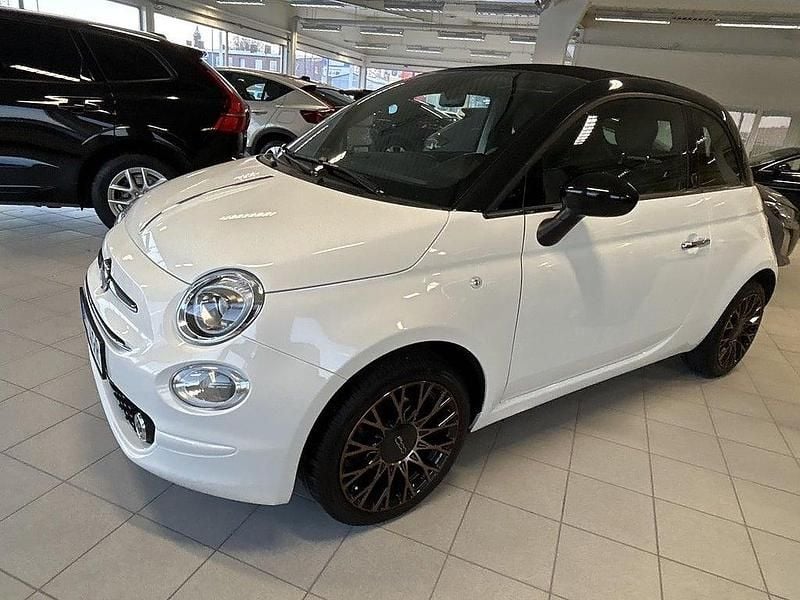 Vit Begagnad 2019 Fiat 500 Halvkombi | 119 500 kr (Marknadspris) - Bild 1/4