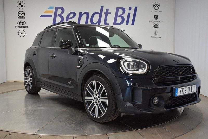 Svart Begagnad 2021 Mini Cooper S Countryman SUV | 344 500 kr - Bild 1/3
