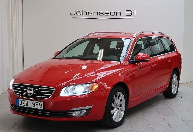 Röd Begagnad 2013 Volvo V70 Summum Kombi | 119 900 kr (Marknadspris) - Bild 1/4