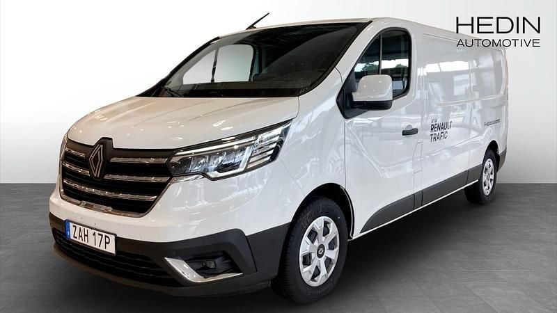Vit Begagnad 2025 Renault Trafic Minibuss | 535 987 kr - Bild 1/4