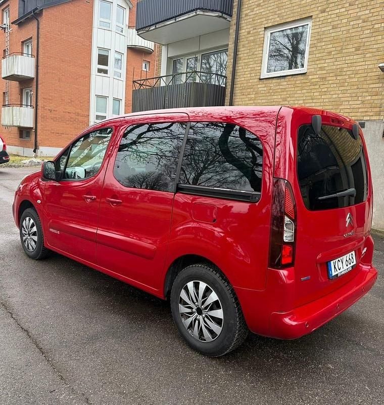 Begagnad Citroën Berlingo 99 HK (72 kW) 2015 Minibuss
