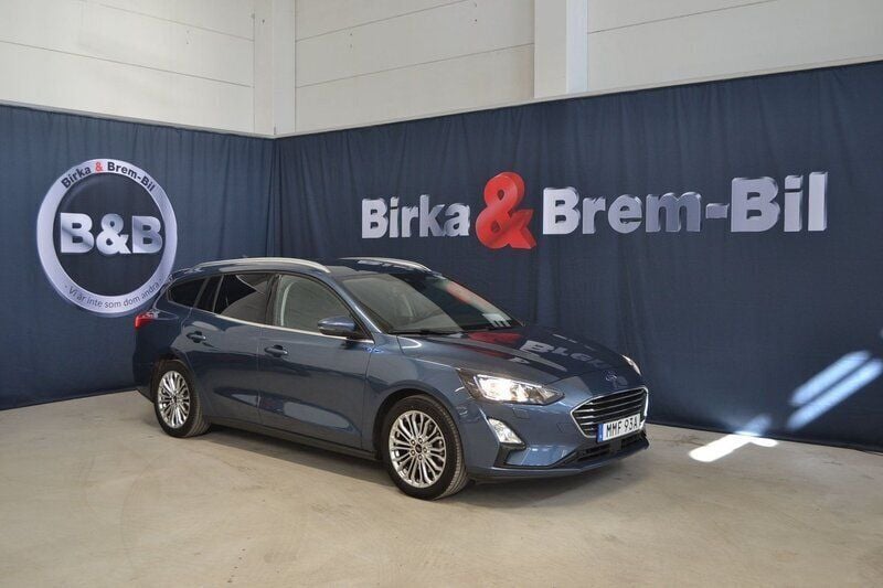 Blå Begagnad 2019 Ford Focus Titanium Kombi | 164 900 kr (Marknadspris) - Bild 1/4