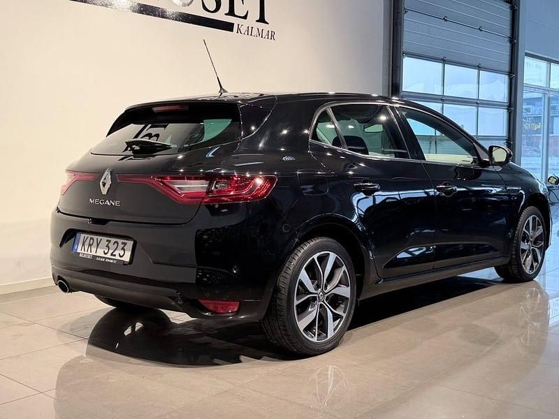 Begagnad Renault Mégane III 132 HK (97 kW) 2016 Svart
