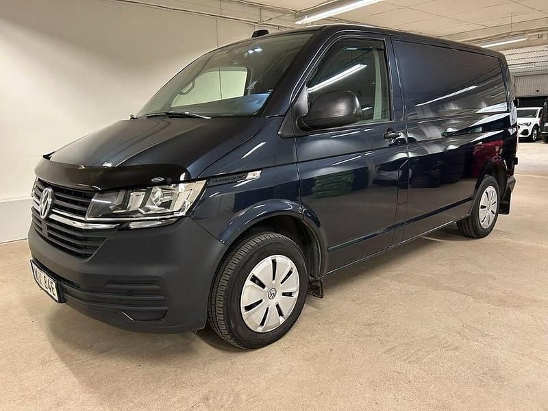 Begagnad VW T6.1 Comfortline 150 HK (110 kW) 2023 Blå (starlight blue metallic) Van