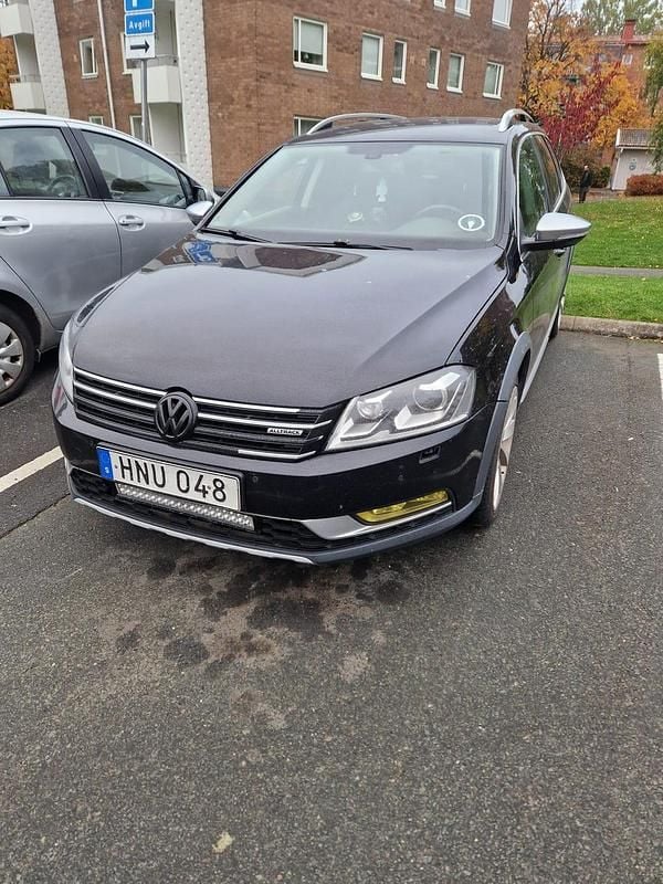 Begagnad 2015 VW Passat Alltrack Kombi | 50 000 kr (Superpris) - Bild 1/4