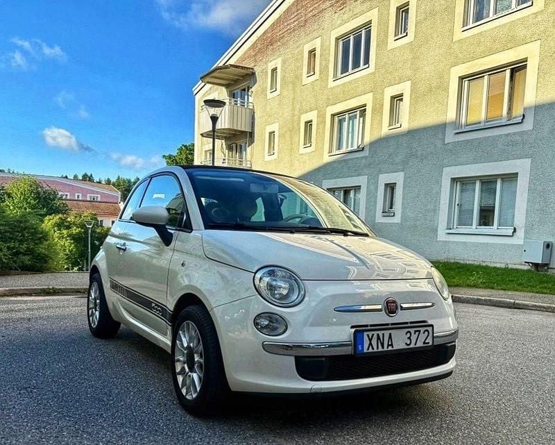 Vit Begagnad 2010 Fiat 500C Lounge Cab | 78 000 kr (Dyr) - Bild 1/4