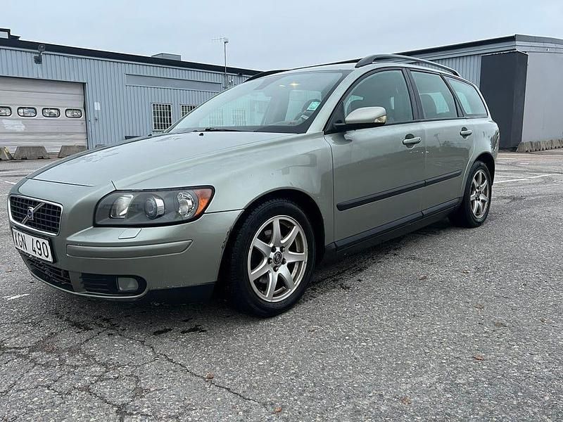 Begagnad 2006 Volvo V50 Kombi | 19 500 kr (Superpris) - Bild 1/4