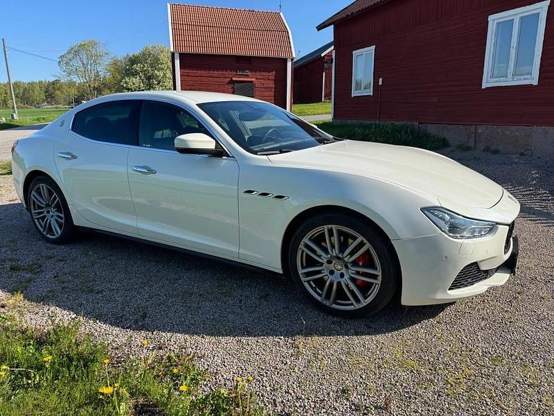 Begagnad Maserati Ghibli 410 HK (301 kW) 2017 Sedan