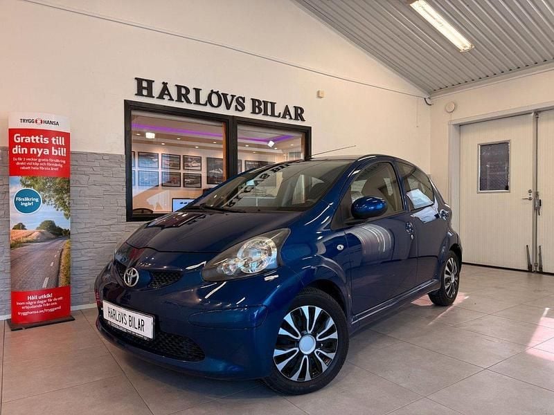 Blå Begagnad 2008 Toyota Aygo Halvkombi | 37 000 kr (Marknadspris) - Bild 1/4