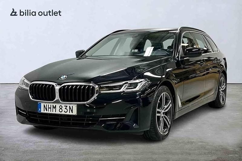 Svart Begagnad 2022 BMW 520 Kombi | 349 900 kr (Bra pris) - Bild 1/1