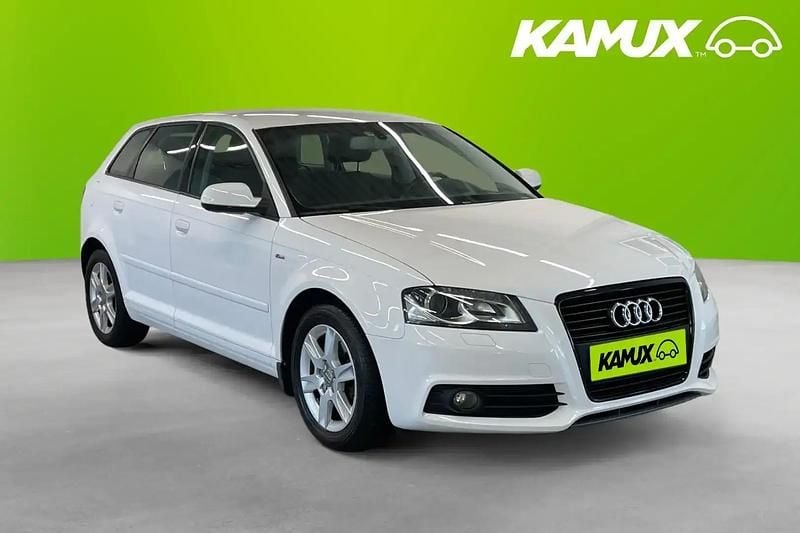 Vit Begagnad 2013 Audi A3 Halvkombi | 79 800 kr (Marknadspris) - Bild 1/4