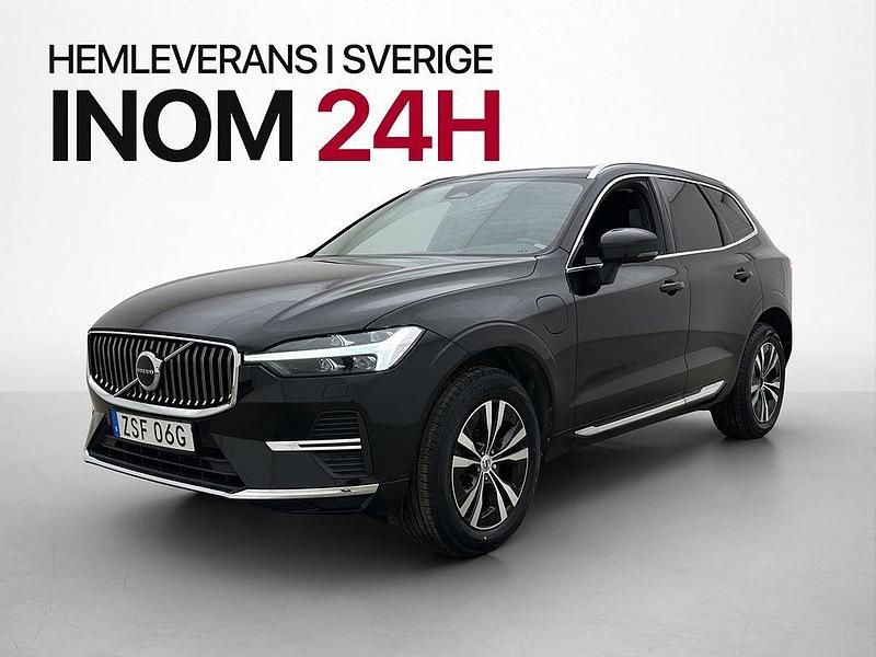 Begagnad Volvo XC60 Core 350 HK (257 kW) 2022 Svart SUV