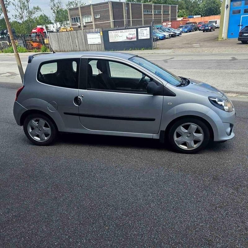 Begagnad Renault Twingo 76 HK (55 kW) 2008 Halvkombi