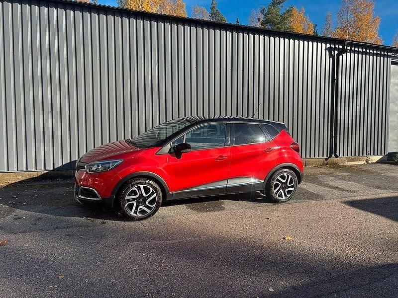 Flerfärgad Begagnad 2014 Renault Captur SUV | 104 900 kr (Bra pris) - Bild 1/4