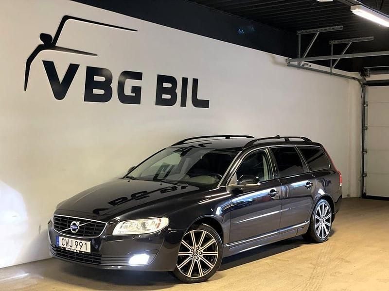 Svart Begagnad 2014 Volvo V70 Dynamic Kombi | 164 900 kr (Lite dyr) - Bild 1/4