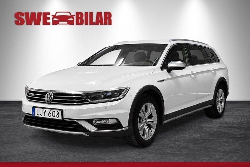 Vit Begagnad 2016 VW Passat Alltrack Kombi | 169 900 kr (Marknadspris) - Bild 1/4