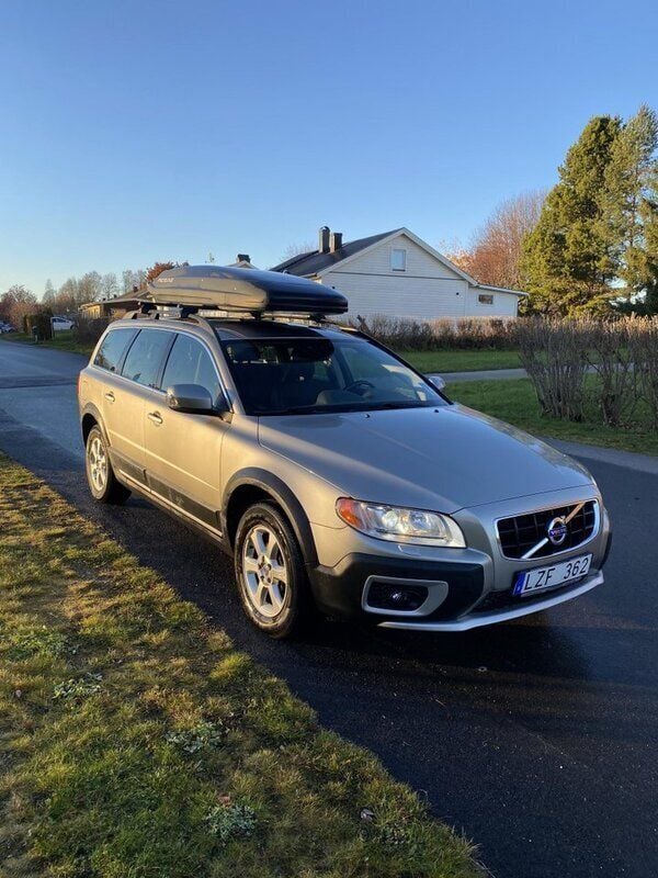 Brun Begagnad 2012 Volvo XC70 Momentum SUV | 115 000 kr (Marknadspris) - Bild 1/4