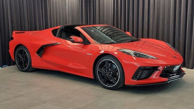 Röd Begagnad 2023 Chevrolet Corvette Stingray Sportkupé | 1 195 000 kr - Bild 1/4