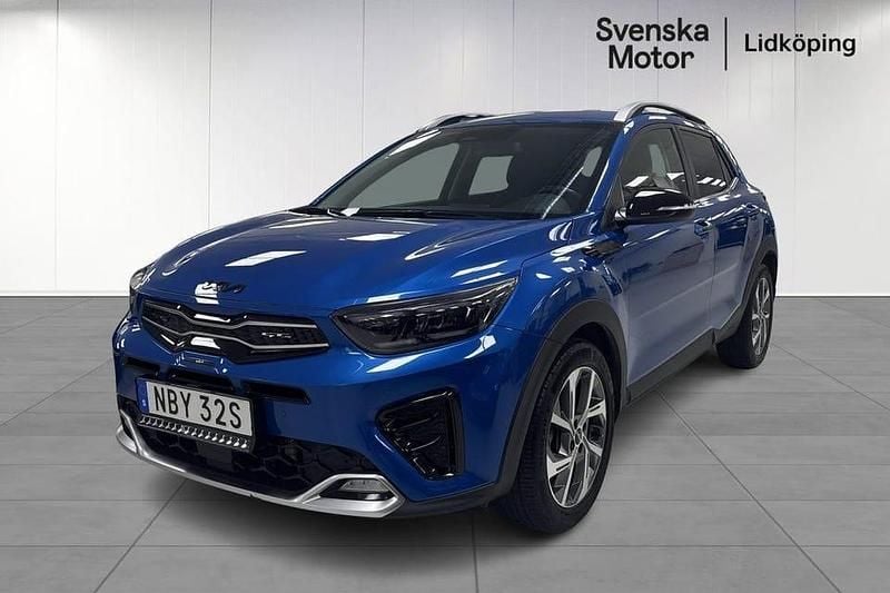 Blå Begagnad 2024 Kia Stonic GT-Line SUV | 249 900 kr (Marknadspris) - Bild 1/4