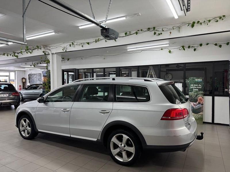 Begagnad VW Passat 170 HK (125 kW) 2012 Silver Kombi