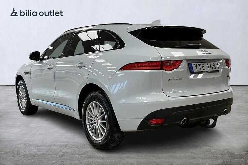 Begagnad Jaguar F-Pace R-Sport 241 HK (177 kW) 2017 Vit SUV