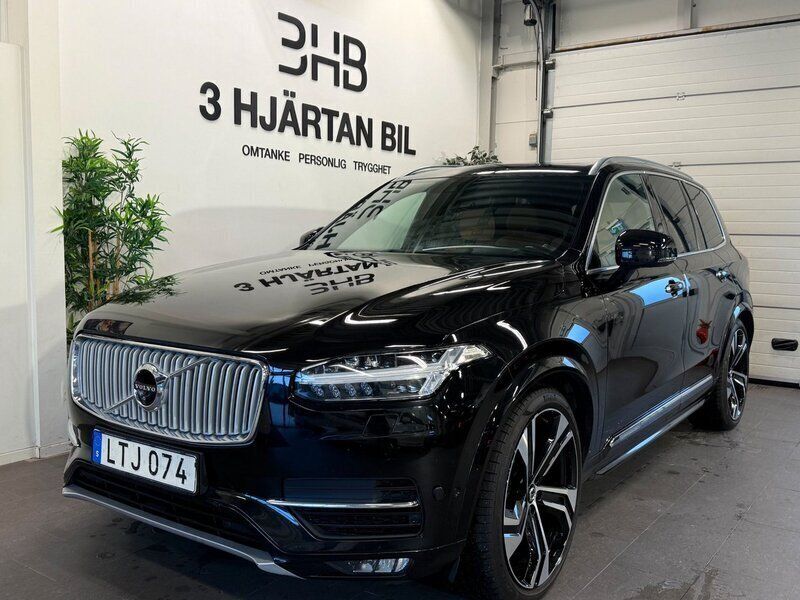 Svart Begagnad 2016 Volvo XC90 Inscription SUV | 384 900 kr (Dyr) - Bild 1/4