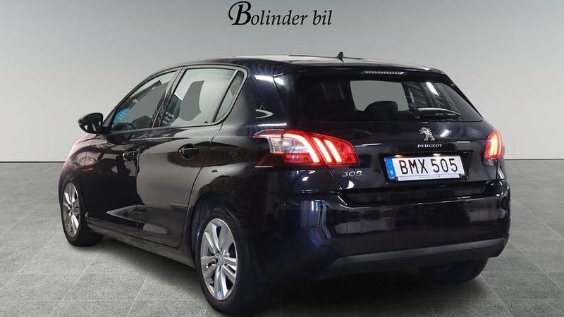 Begagnad Peugeot 308 Active 126 HK (92 kW) 2014 Mörkblå Halvkombi