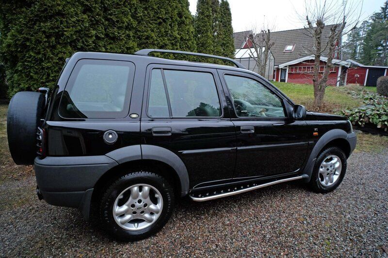 Svart Begagnad 2001 Land Rover Freelander SUV | 119 000 kr - Bild 1/4