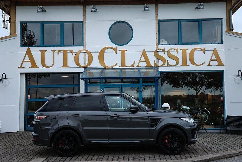 Mörkgrå metallic Begagnad 2016 Land Rover Range Rover HSE SUV | 349 000 kr - Bild 1/4