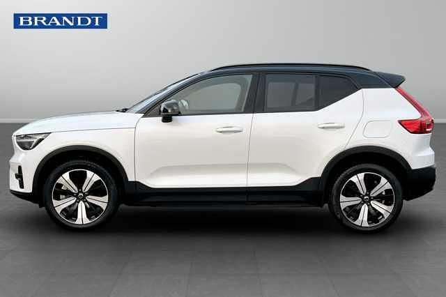 Begagnad Volvo XC40 Single Motor 175 kW (238 HK) 2023 Vit SUV