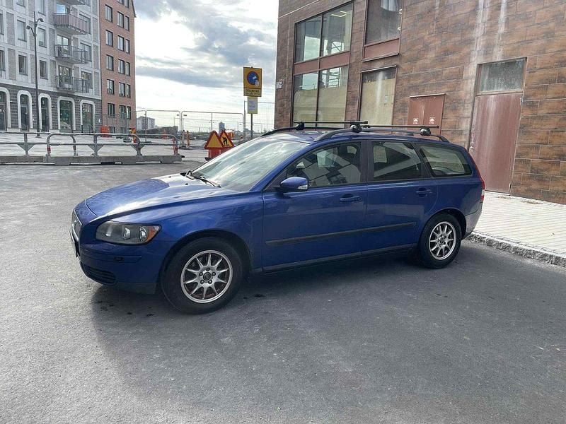 Begagnad 2007 Volvo V50 Kombi | 12 000 kr (Superpris) - Bild 1/4