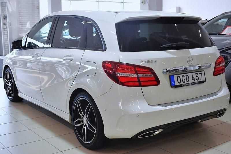 Begagnad Mercedes B180 AMG 109 HK (80 kW) 2016 Vit Minibuss