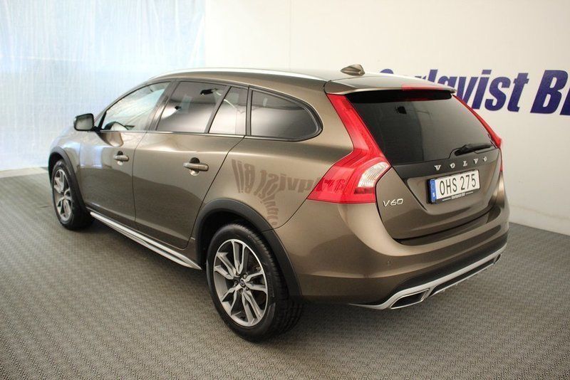 Вольво v60 cc