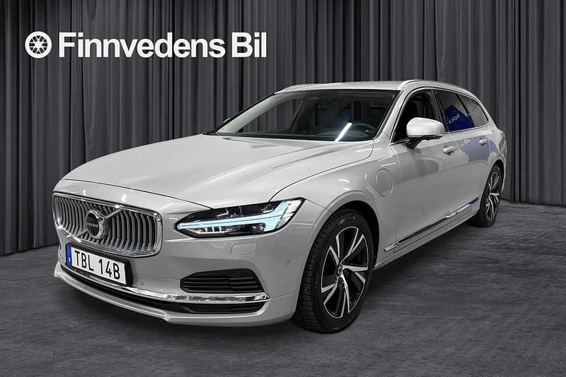 Silver Begagnad 2023 Volvo V90 Core Kombi | 408 800 kr (Lite dyr) - Bild 1/4