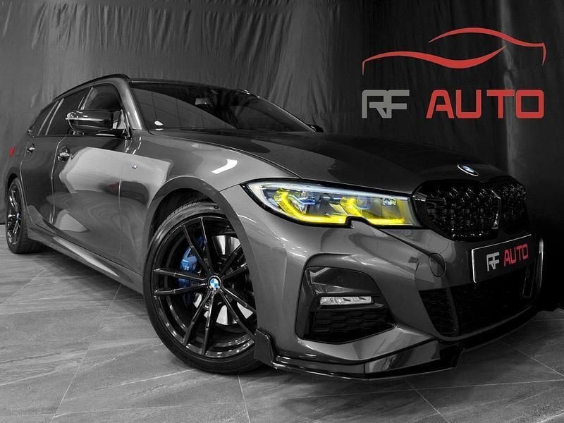 Grå Begagnad 2019 BMW 330 M Sport Kombi | 379 900 kr (Lite dyr) - Bild 1/4