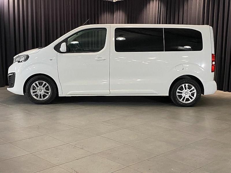 Begagnad Peugeot Traveller 95 HK (69 kW) 2017 Vit Minibuss
