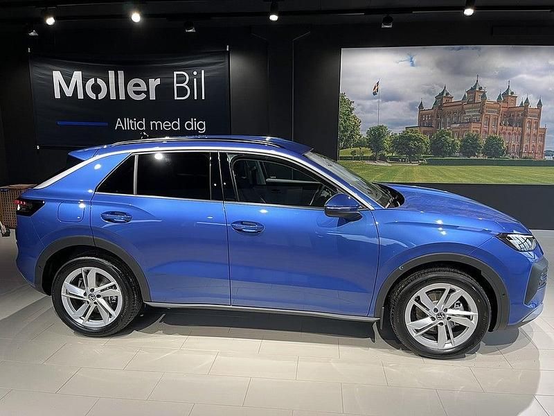 Ny VW T-Roc 150 HK (110 kW) 2026 Blå SUV