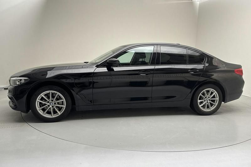 Begagnad BMW 530 iPerformance 252 HK (185 kW) 2020 Svart Sedan